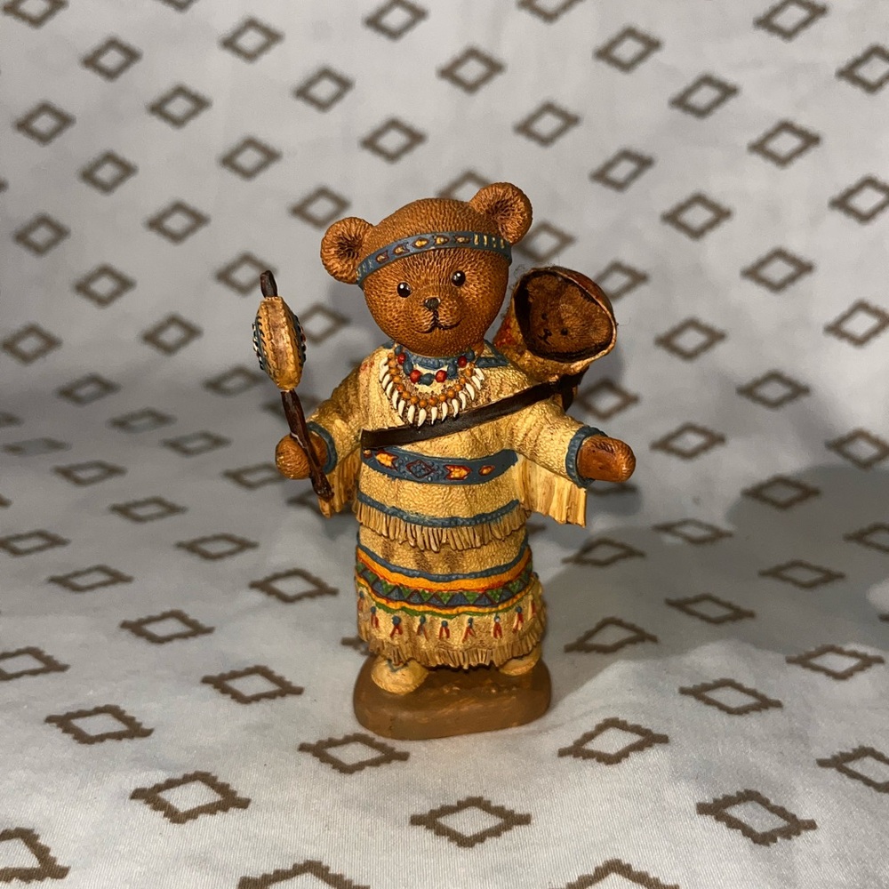 🌺2/$10 Native American Inspired Bear Figurine